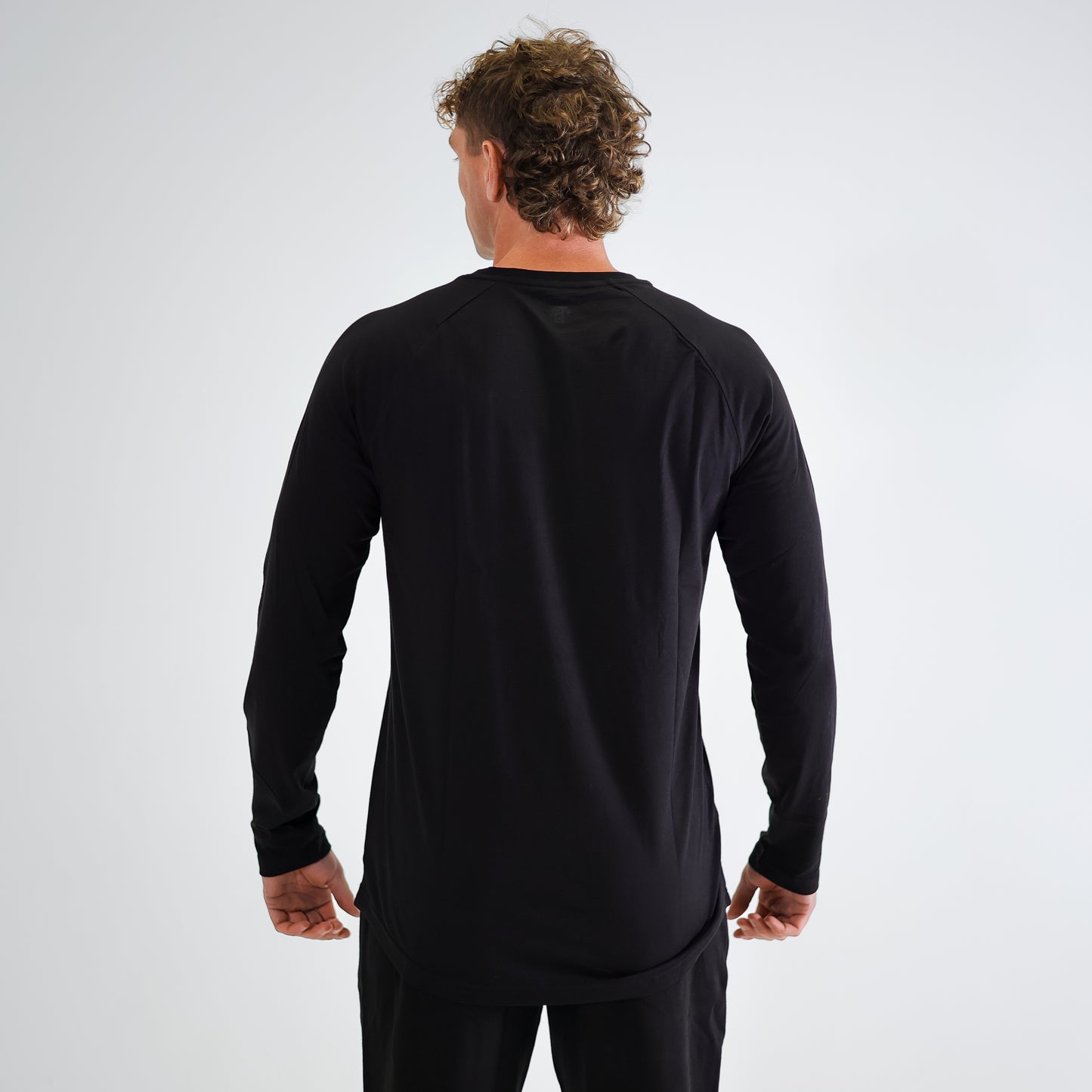 BDT // UPSCALE LONG SLEEVE SHIRT BLACK