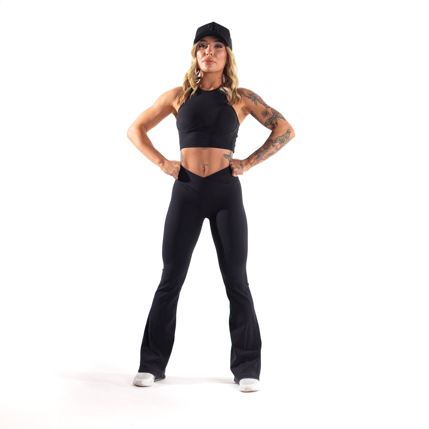BDT // EMPOWER HIGH CREW SPORTS BRA BLACK