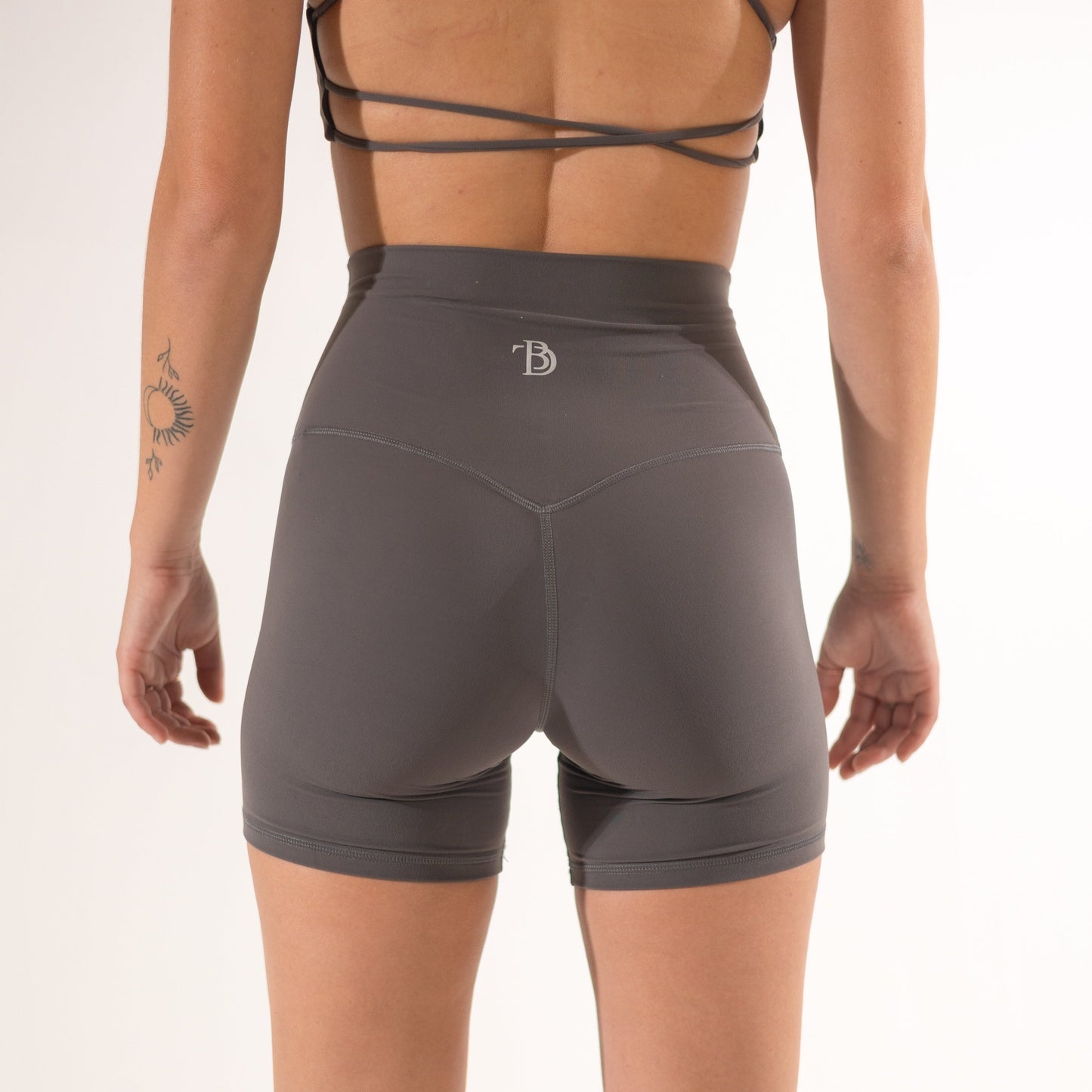 BDT // SEAMLESS SHORTS CLASSIC GRAY