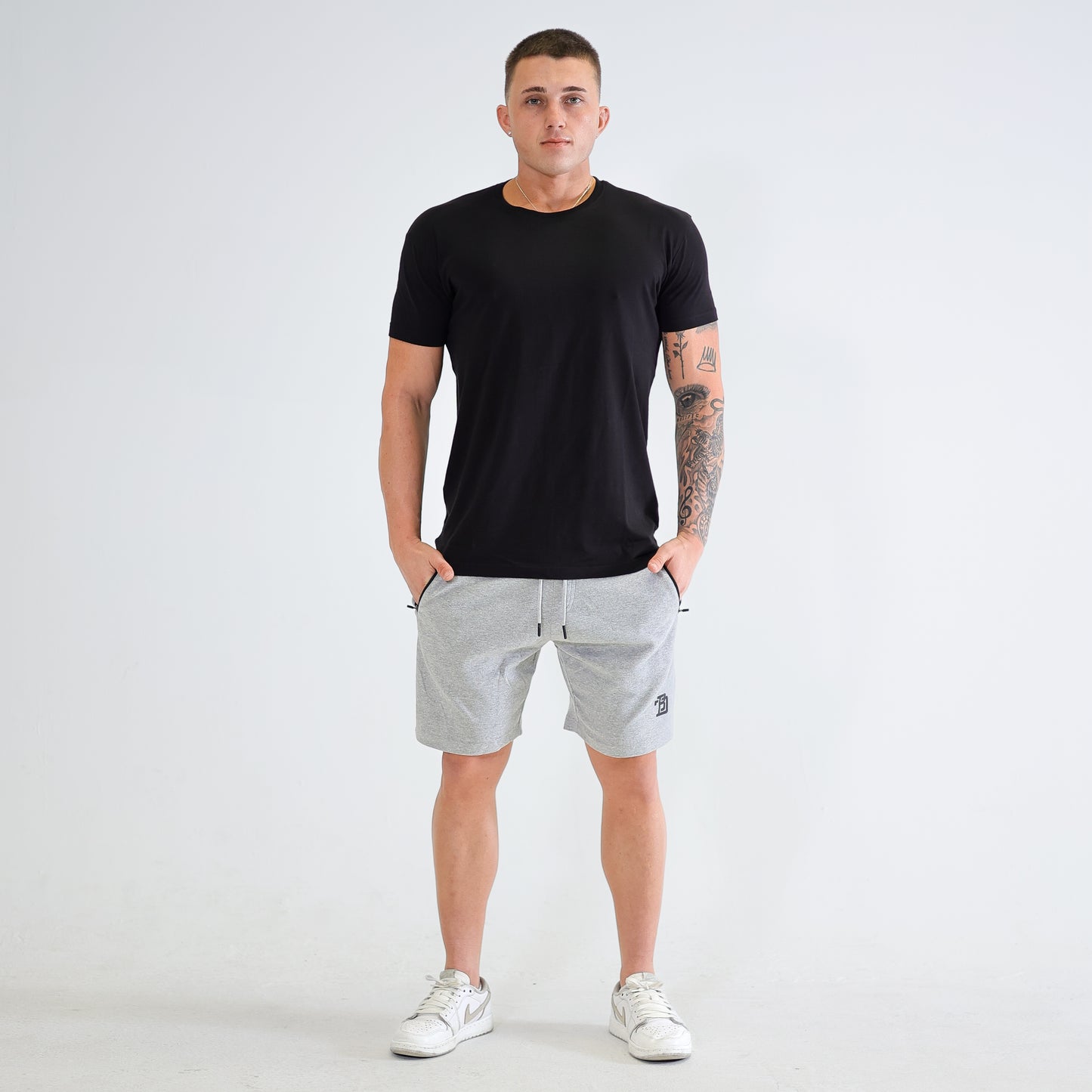 BDT // TECH SWEAT SHORT GREY