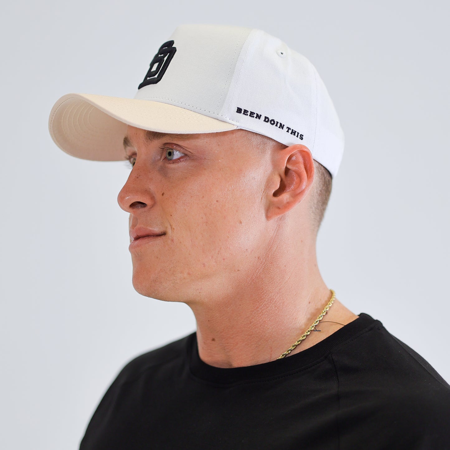 BDT // BLOCK HAT WHITE, BLACK AND KHAKI